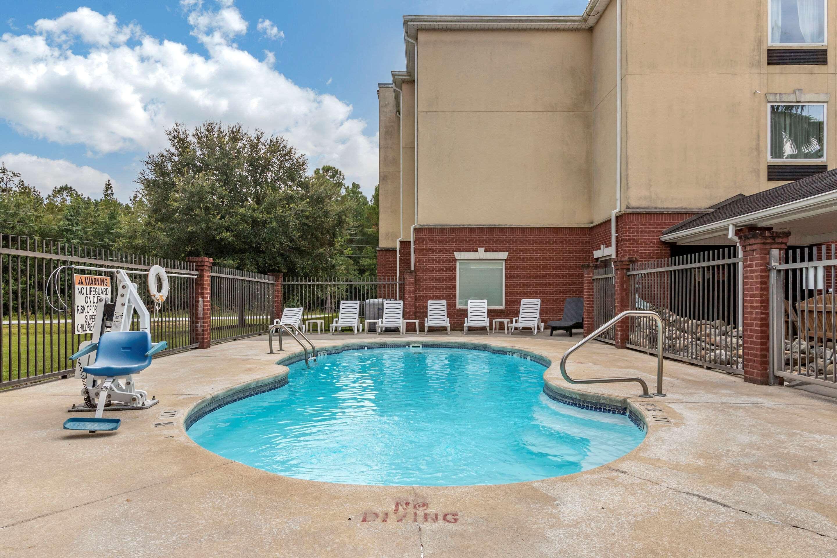Comfort Inn & Suites Statesboro - University Area Exterior foto