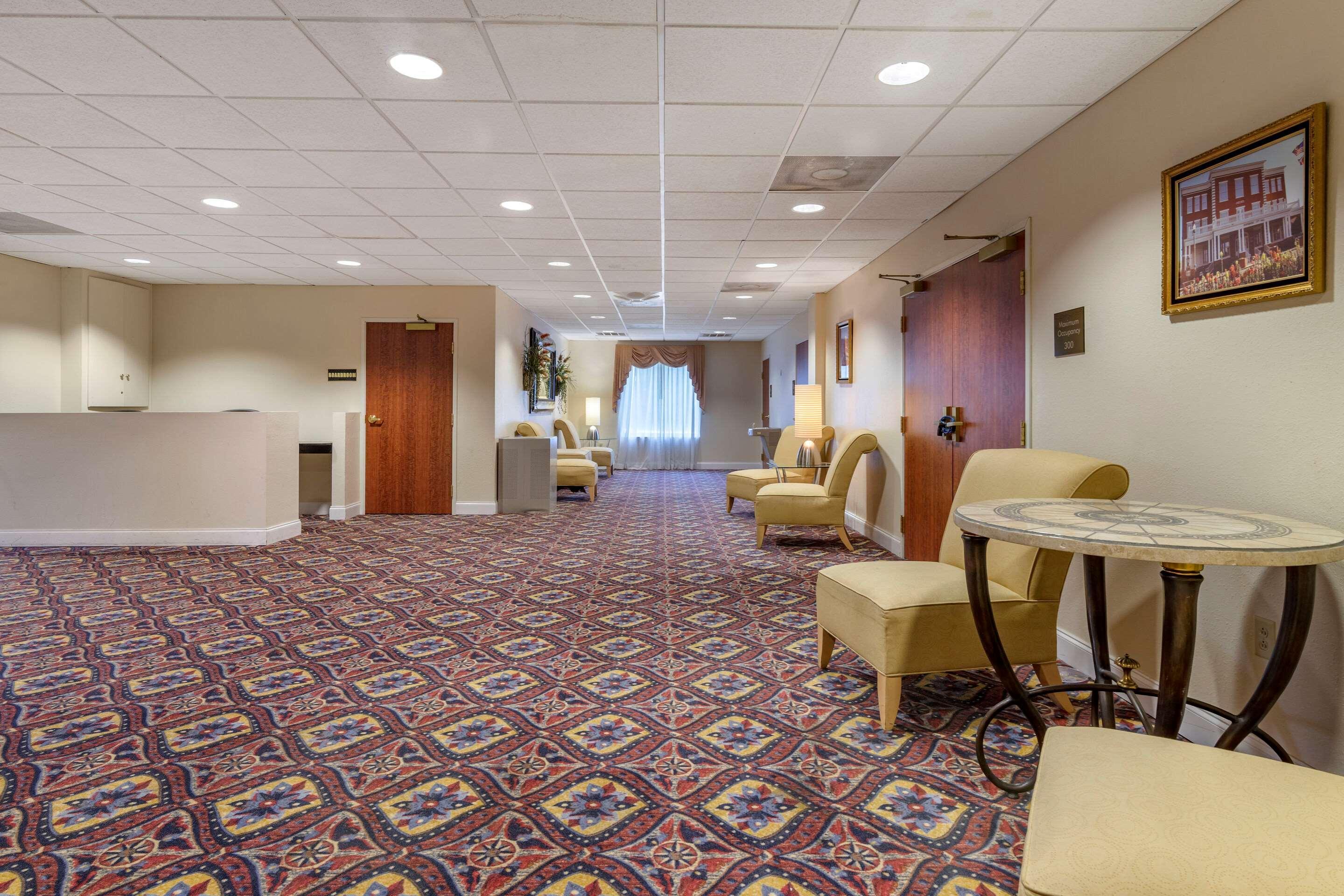 Comfort Inn & Suites Statesboro - University Area Exterior foto